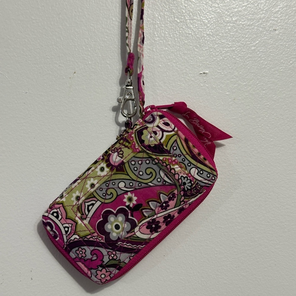 Vera Bradley Very Berry Paisley All In One Wristlet ID Wallet Retired